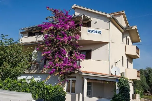 Apart Daire (Bilja - 20 M from the sea - A4(6))