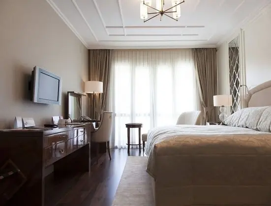 Deluxe Tek Büyük Yataklı Oda