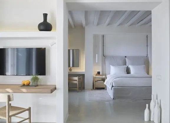 Bill & Coo Coast Suite with pool