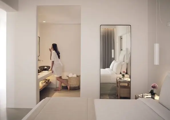 Bill & Coo Coast Suite with pool