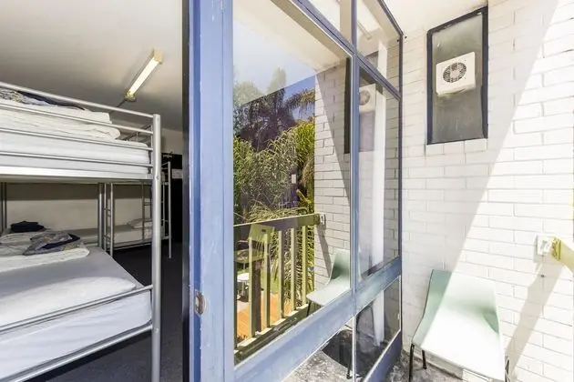 Standard Ortak Ranzalı Oda (6 Beds)
