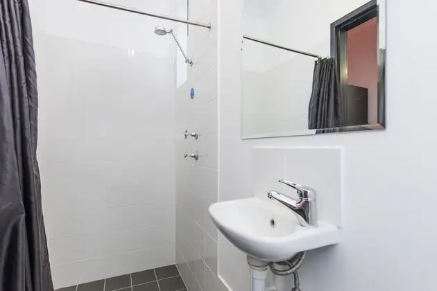 Standard Ortak Ranzalı Oda (6 Beds)