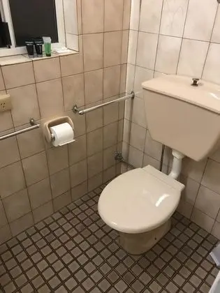 Oda, 1 Büyük (Queen) Boy Yatak