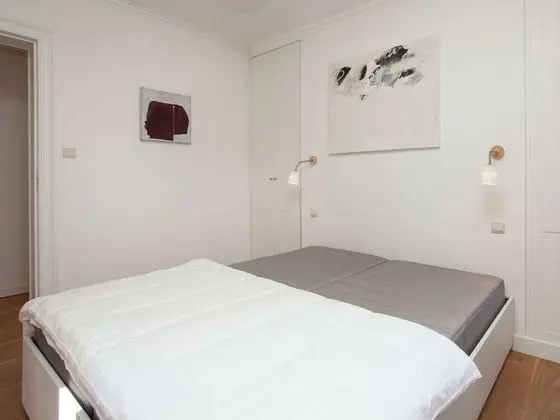 Ev