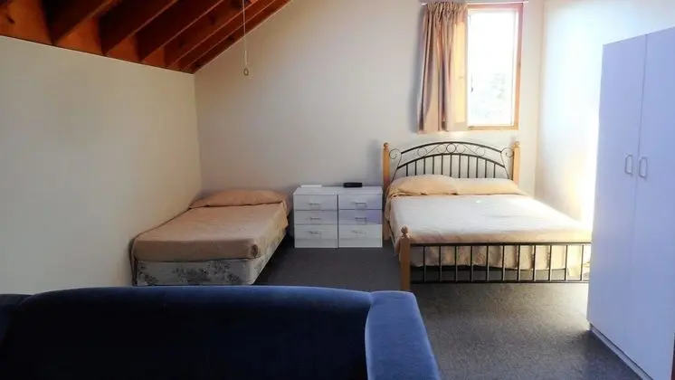 Tek Büyük veya İki Ayrı Yataklı Oda