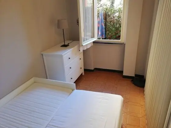 Standard Apart Daire, Özel Banyo, Bahçe Manzaralı (Bilocale via sivori 1)