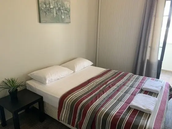 Classic Tek Büyük Yataklı Oda