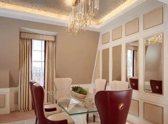 Roosevelt Suite
