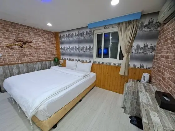 Deluxe Tek Büyük Yataklı Oda