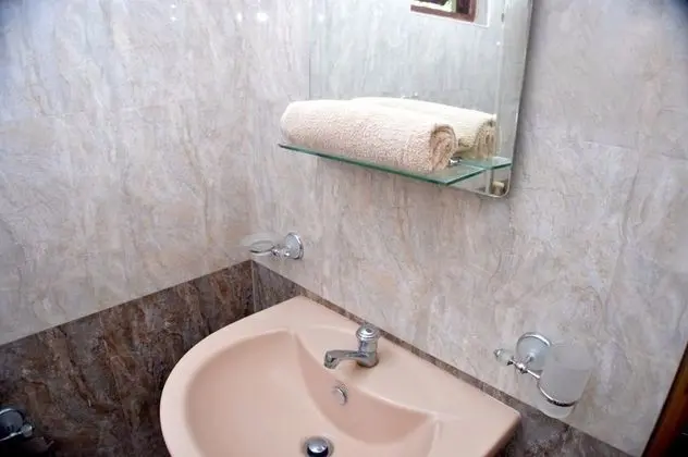 Economy Oda, Bahçe Manzaralı