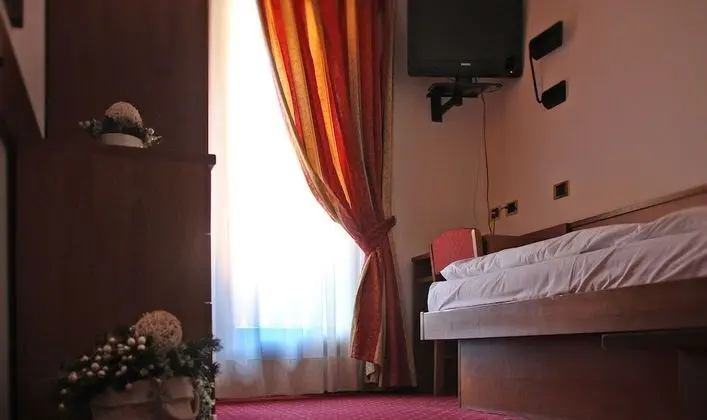 Tek Kişilik Oda