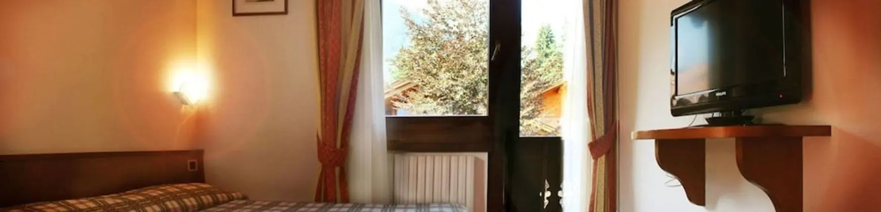 Üç Kişilik Oda