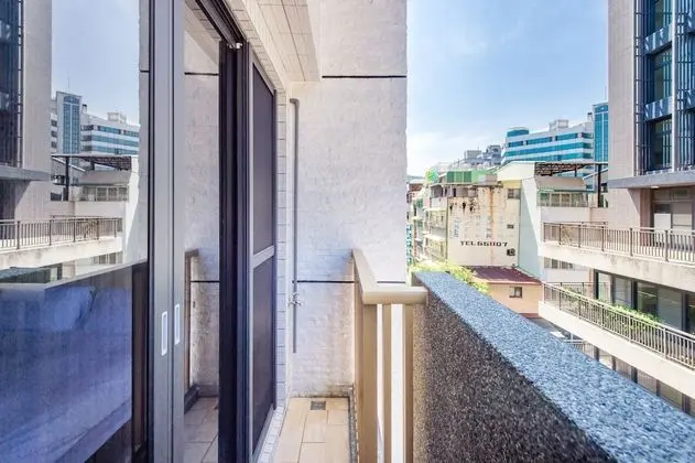 Superior Oda, Balkon