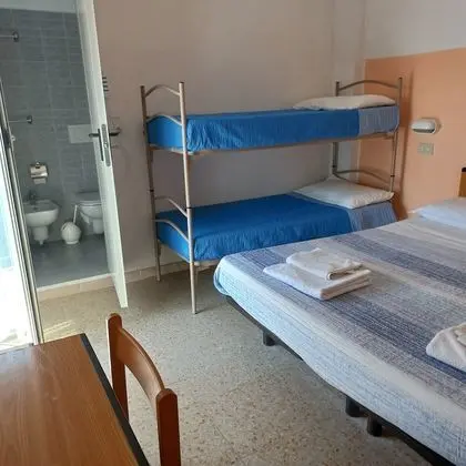 Basic Dört Kişilik Oda