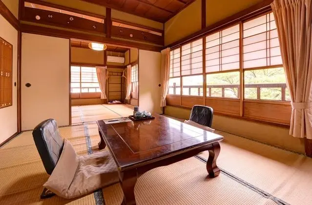 Traditional Oda (Japanese Style, Family)