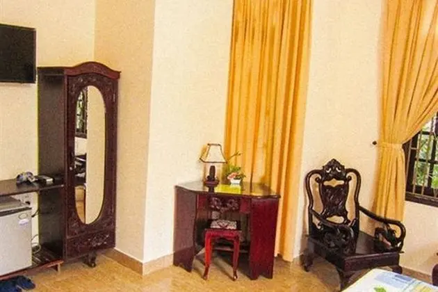 Standard Tek Büyük Yataklı Oda (Shared Balcony)