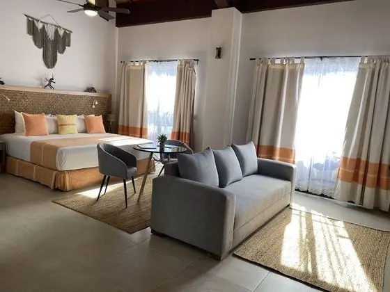 Luxury Oda, 1 En Büyük (King) Boy Yatak ve Çekyat