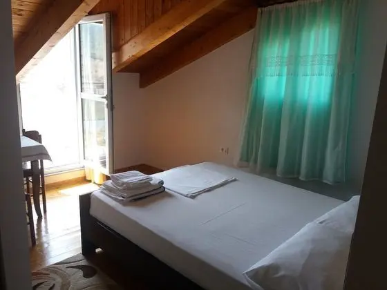 Stüdyo, Balkon