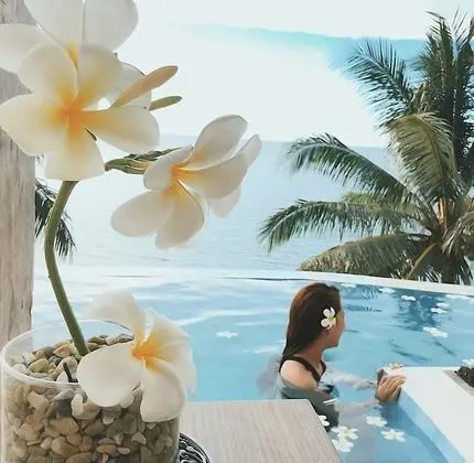 Grand Tiki Villa
