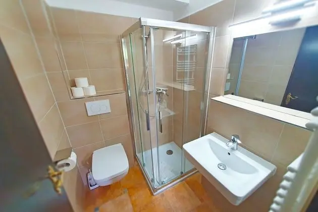 Junior Süit, 1 En Büyük (King) Boy Yatak