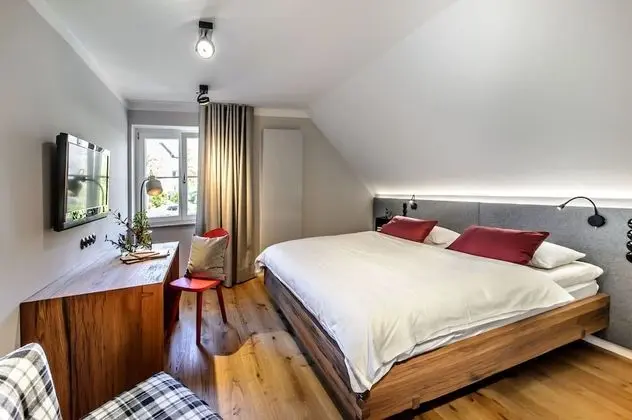 Tek Büyük Yataklı Oda