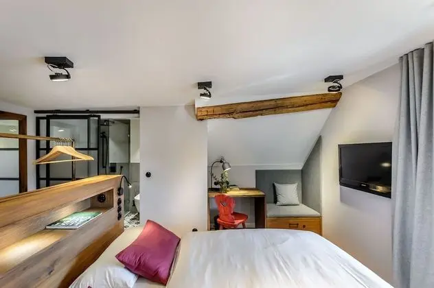 Tek Büyük Yataklı Oda