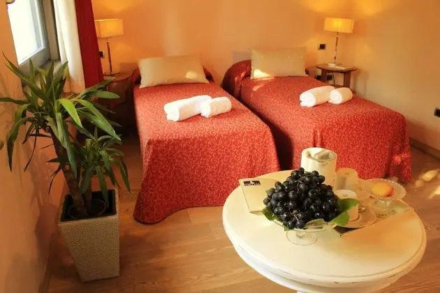 Tek Büyük veya İki Ayrı Yataklı Oda