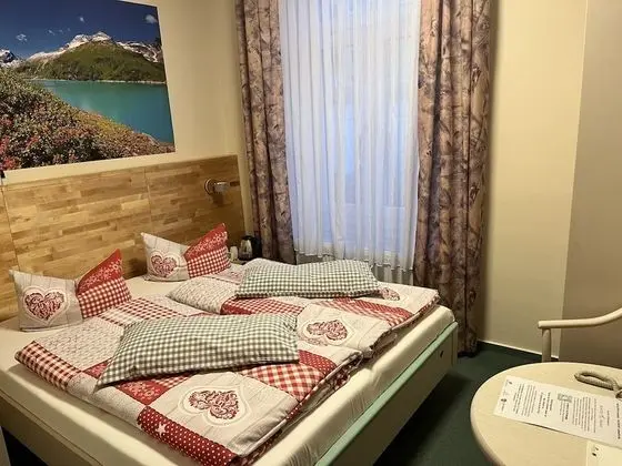 Economy Tek Büyük Yataklı Oda (railway side)