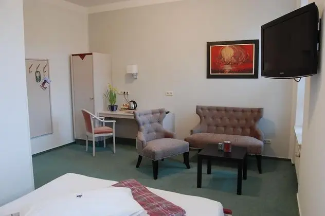 Junior Stüdyo Süit (railway side)