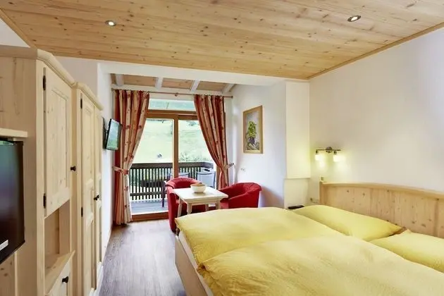 Standard Tek Büyük Yataklı Oda, 1 Yatak Odası, Buzdolabı, Dağ Manzaralı