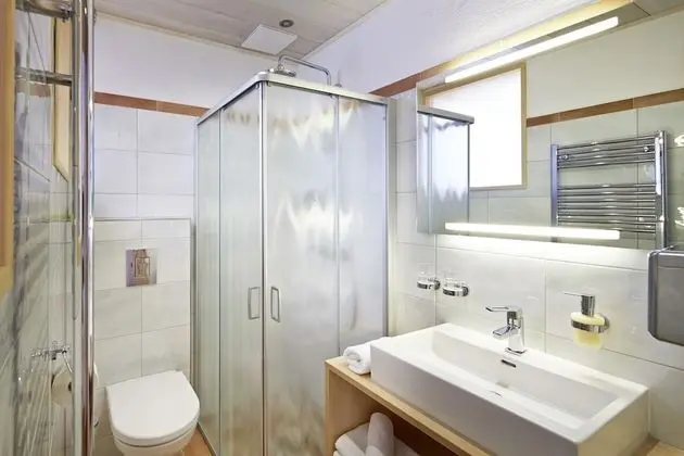 Standard Tek Büyük Yataklı Oda, 1 Yatak Odası, Buzdolabı, Dağ Manzaralı