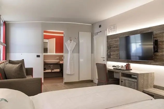 Luxury Tek Büyük Yataklı Oda