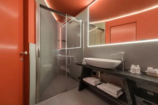 Luxury Tek Büyük Yataklı Oda