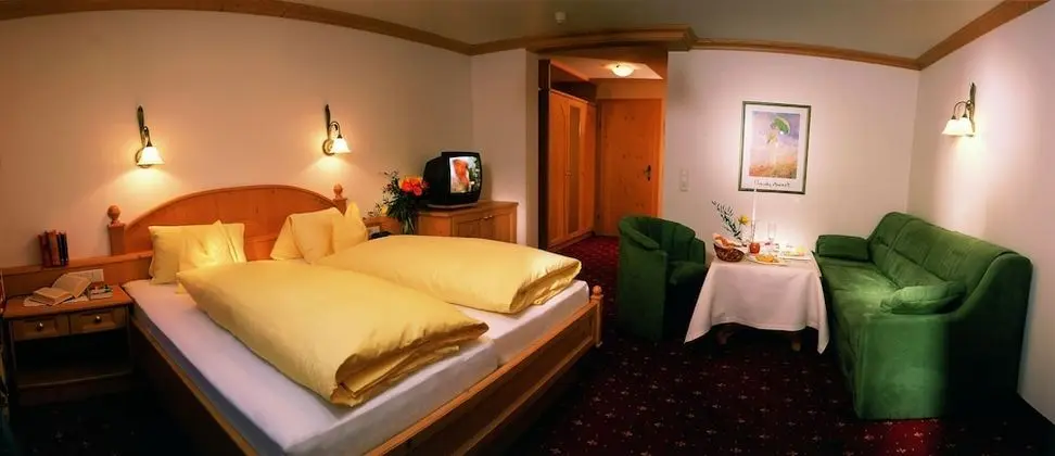 Deluxe Tek Büyük Yataklı Oda, Balkon (Oefelekopf)