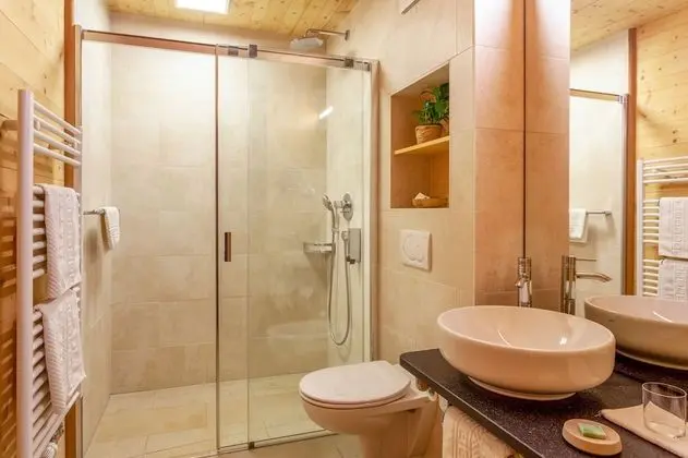 Gallery Tek Büyük Yataklı Oda, Küvet, Dağ Manzaralı