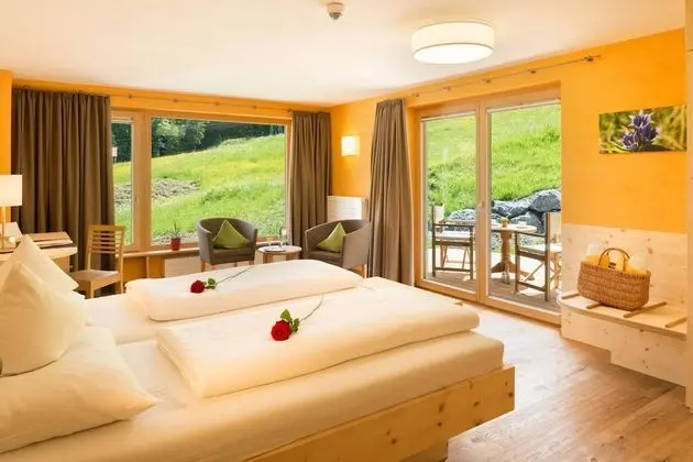 Junior Tek Büyük Yataklı Oda, Küvet, Dağ Manzaralı