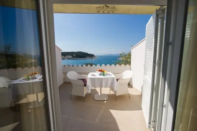 Tek Büyük Yataklı Oda, Balkon, Deniz Manzaralı