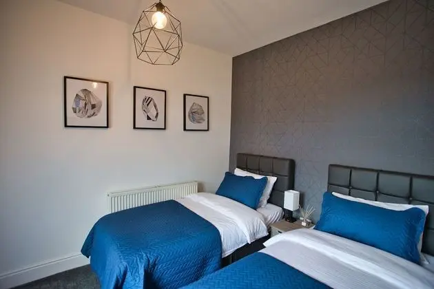 Luxury Ev, Engellilere Uygun, Sıcak Su Havuzu (Birches House)