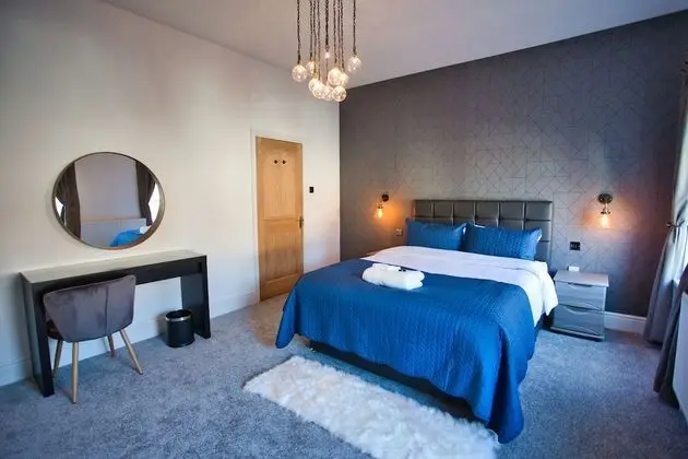 Luxury Ev, Engellilere Uygun, Sıcak Su Havuzu (Birches House)