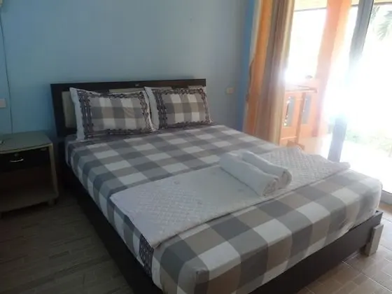 Standard Tek Büyük Yataklı Oda, Bahçe Manzaralı