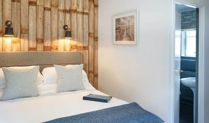 Luxury Tek Büyük Yataklı Oda, Banyolu/Duşlu, Nehir Manzaralı (Nadder)