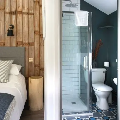 Luxury Tek Büyük Yataklı Oda, Banyolu/Duşlu, Nehir Manzaralı (Nadder)