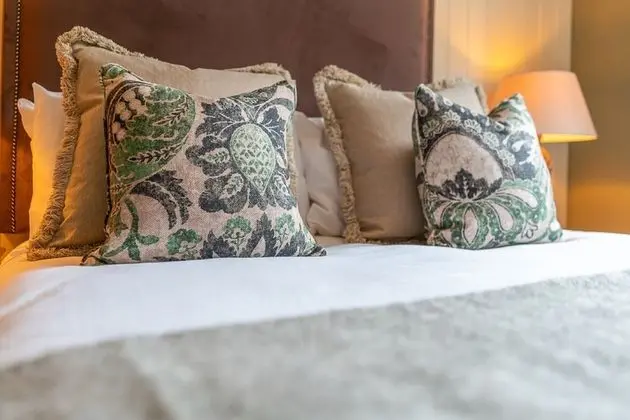 Luxury Tek Büyük Yataklı Oda, Banyolu/Duşlu (No Children)