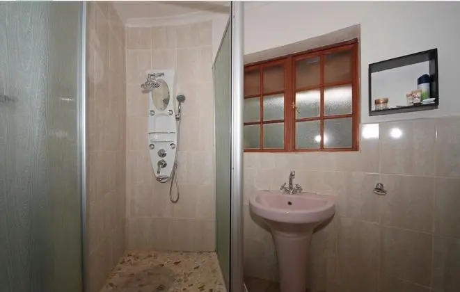 Tek Büyük Yataklı Oda, Özel Banyo