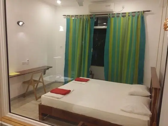 Deluxe Tek Büyük Yataklı Oda, 1 En Büyük (King) Boy Yatak, Balkon, Bahçe Manzaralı