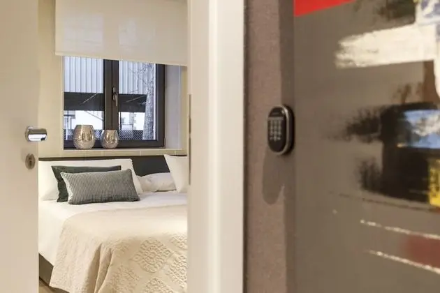 Design Tek Büyük Yataklı Oda, Tepe Manzaralı (EGUZKI)