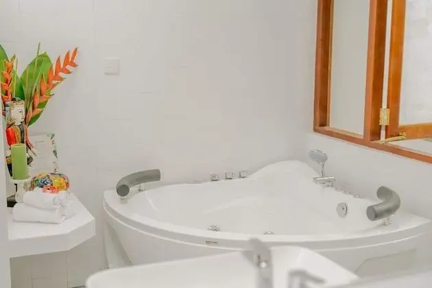 Deluxe Stüdyo Süit, 1 En Büyük (King) Boy Yatak, Göl Manzaralı, Göl Kenarı