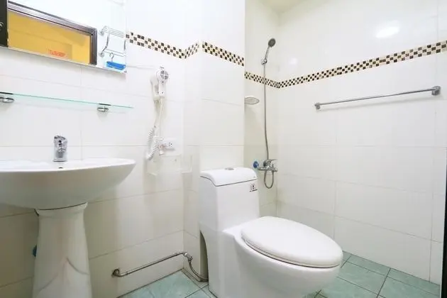 Tek Büyük Yataklı Oda, Ortak Banyo
