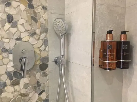 Luxury Tek Büyük veya İki Ayrı Yataklı Oda, Özel Banyo