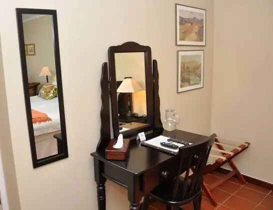 Tek Büyük veya İki Ayrı Yataklı Oda (Room 3)